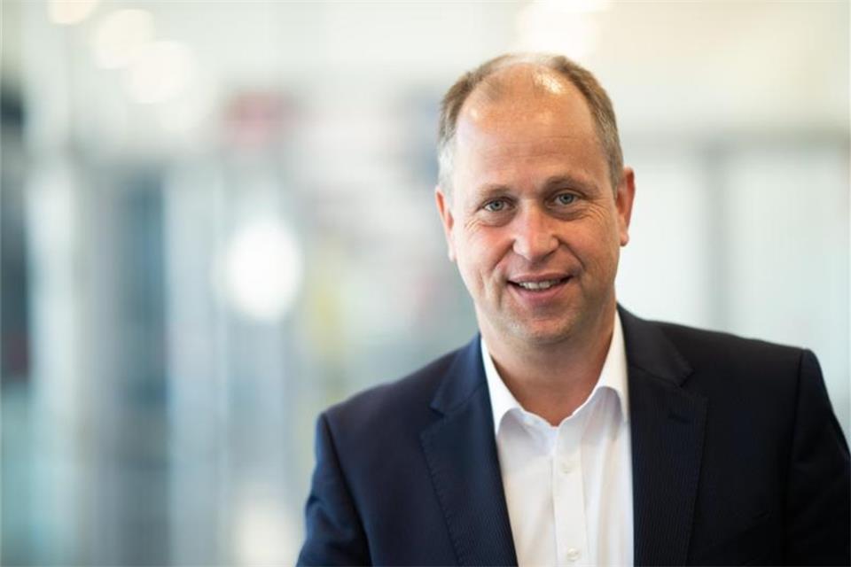  Ellenbogen Wettbewerb Kutschaty Reagiert Auf FDP Vorw rfe