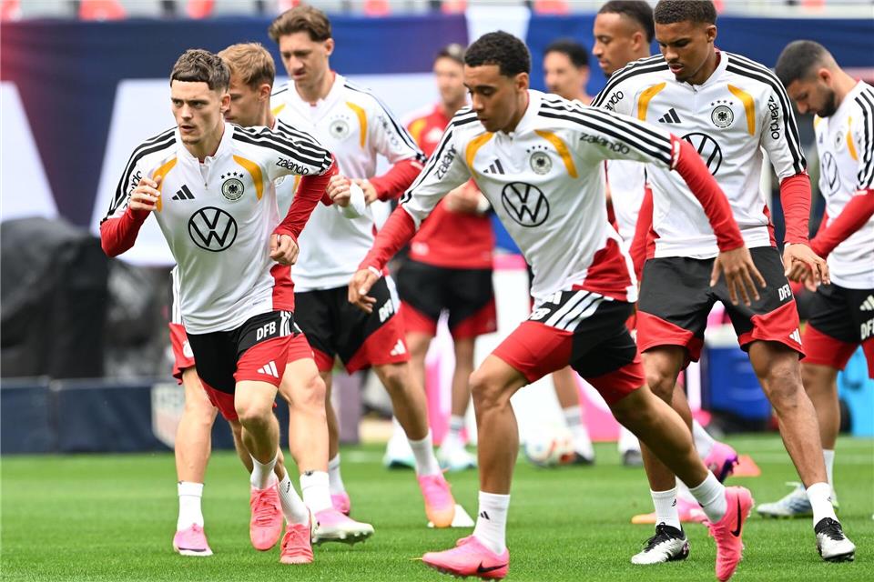  Beim Abschlusstraining fehlte Manuel Neuer zunächst. Federico Gambarini/dpa