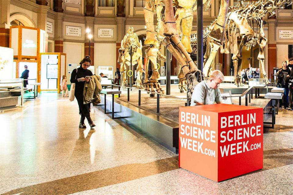  Berlins Festival für Wissenschaft und Kultur findet über zehn Tage lang statt. (Archivfoto) Carsten Koall/dpa