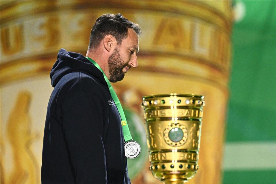 Bielefelds Trainer Mitch Kniat will wieder ins Pokal-Finale.Tom Weller/dpa