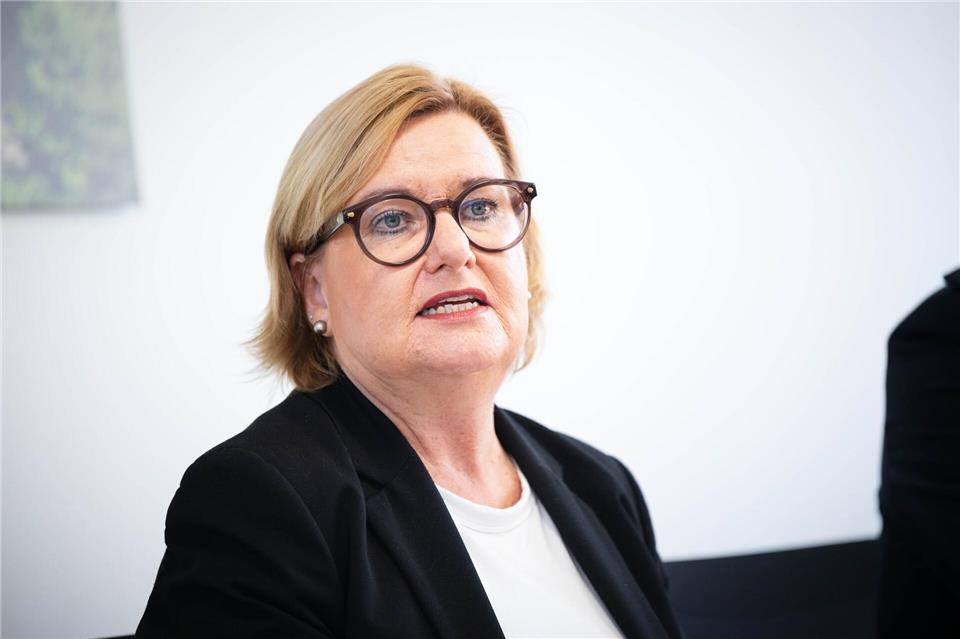  Bremens Innensenatorin Eva Högl (SPD) warnt vor zunehmendem Extremismus. (Archivbild)Sina Schuldt/dpa