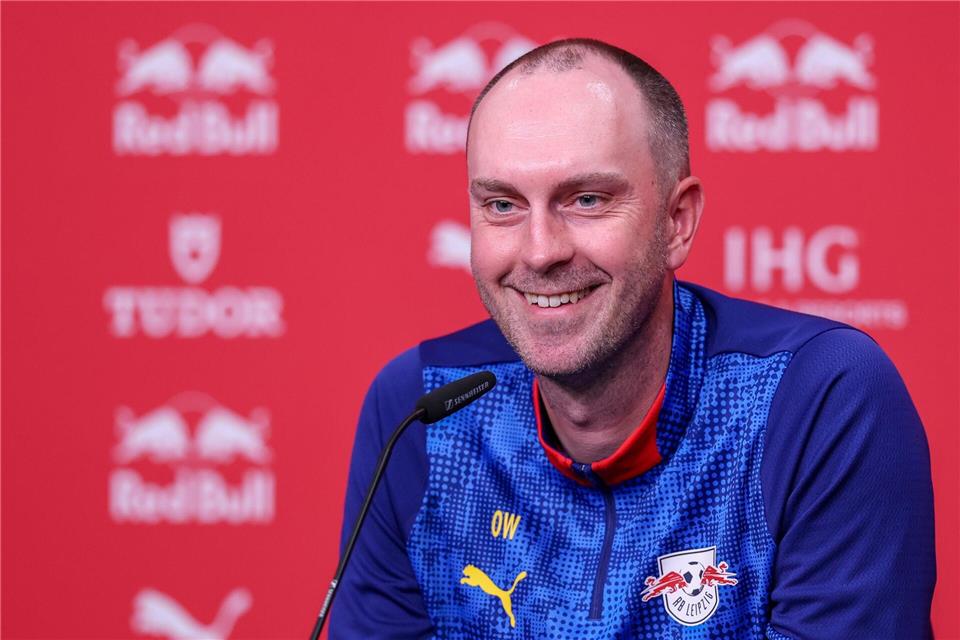  Cheftrainer Ole Werner (RB Leipzig) will gegen Heidenheim eine Reaktion sehen. Jan Woitas/dpa