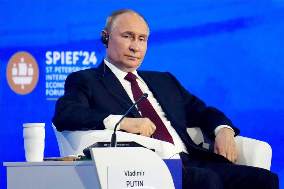  Die Ukraine begehe derzeit „terroristische Verbrechen“, findet Kreml-Chef Wladimir Putin. (Archivbild)Alexander Zholobov/Pool Sputnik Kremlin/AP/dpa