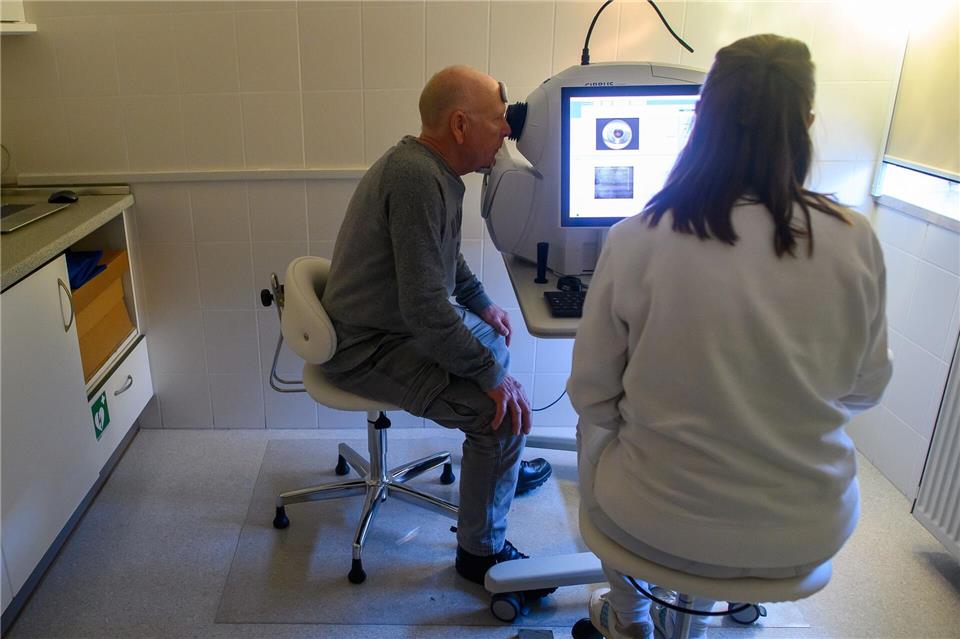  In Salzwedel übernimmt das Praxisteam die Messungen.Klaus-Dietmar Gabbert/dpa