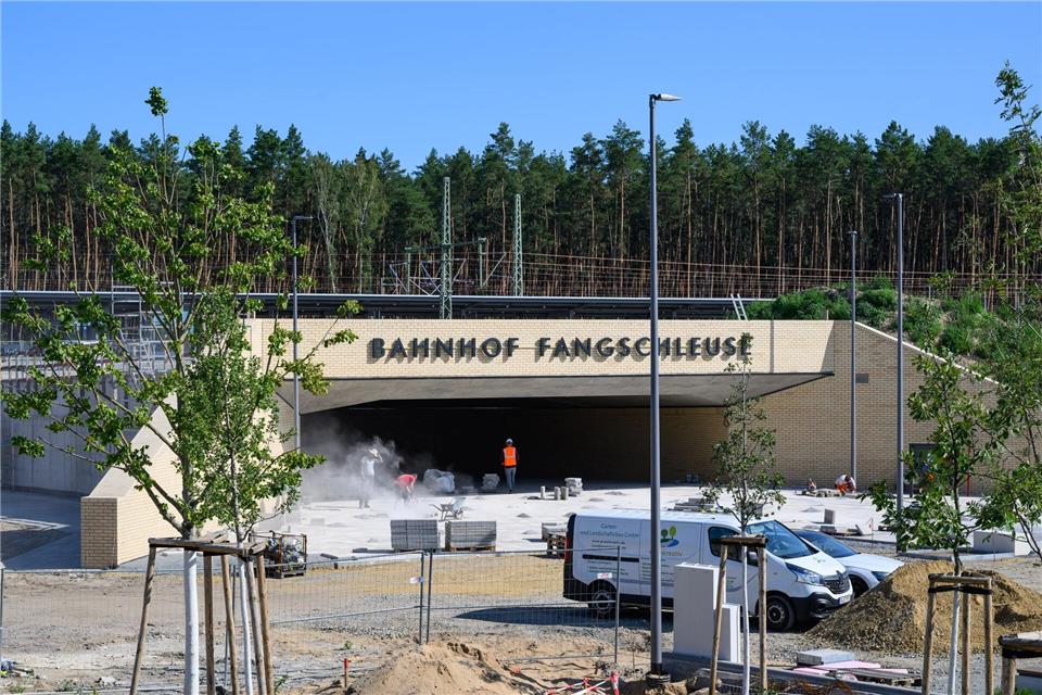  In dem neu gebauten Bahnhof können auch längere Züge mit deutlich mehr Sitzplätzen halten. Patrick Pleul/dpa
