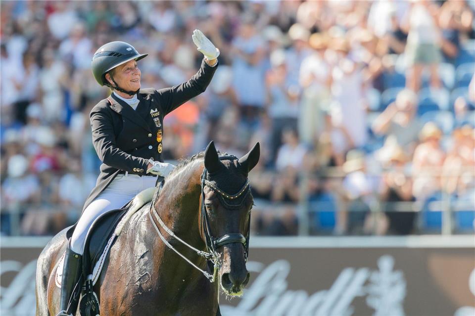  Isabell Werth verpasste eine Medaille.Rolf Vennenbernd/dpa