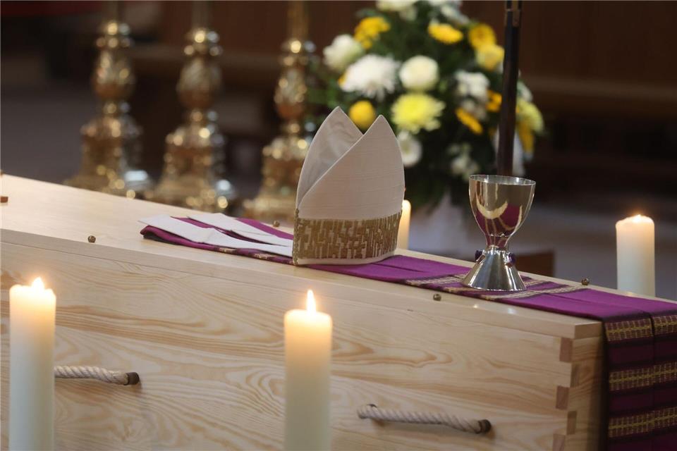  Joachim Wanke war der erste Bischof des 1994 wiedergegründeten Bistums Erfurt.Bodo Schackow/dpa