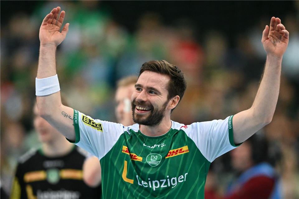  Leipzigs Lukas Binder hat seinen Vertrag nun verlängert. (Archivbild)Hendrik Schmidt/dpa