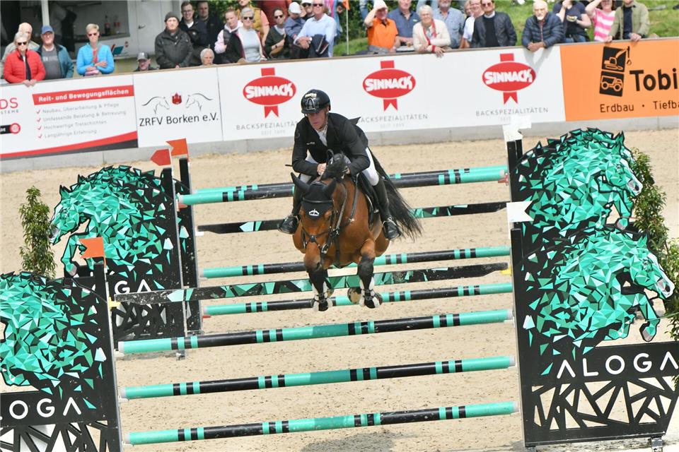  Marcus Ehning gewann mit Baloubets Rose Dree Boeken (hier beim Pfingstturnier in Borken) den NRW-Preis im Rahmen der Deutschen Meisterschaft in Balve.