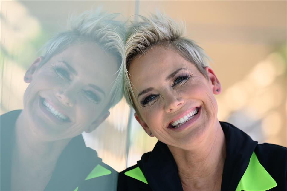 20 Jahre „Bauer sucht Frau“ haben Inka Bause jung gehalten   Moderatorin Inka Bause friert viel weniger, seit sie „Bauer sucht Frau“ moderiert. (Archivfoto)Hendrik Schmidt/dpa