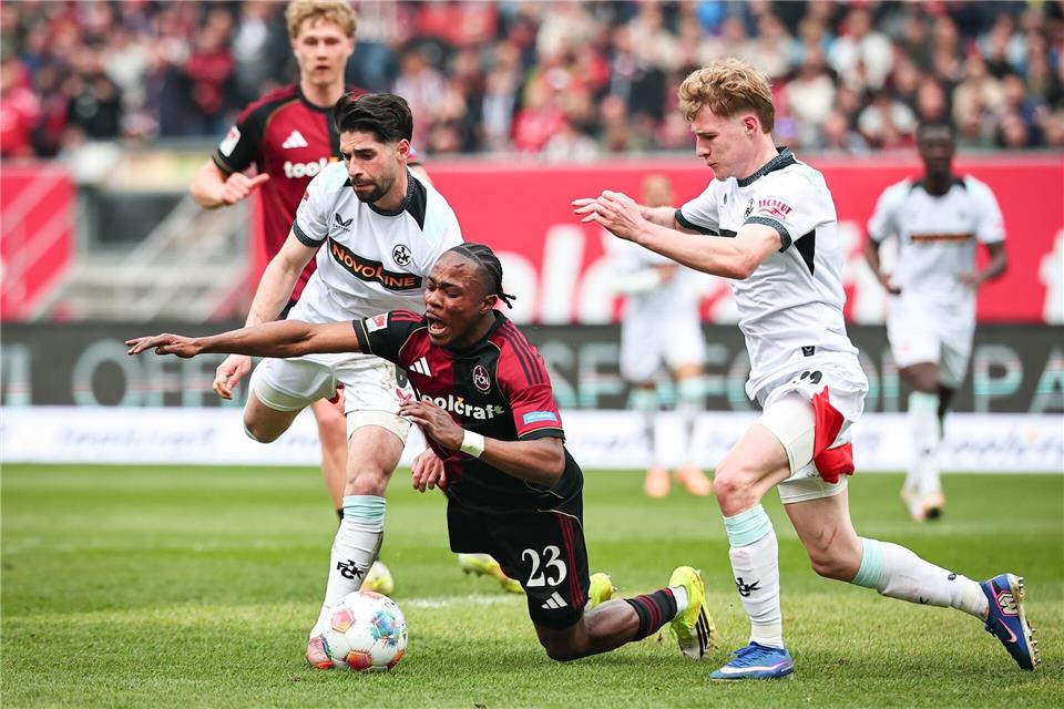  Mohamed Ali Zoma (M) fehlt dem 1. FC Nürnberg verletzt. (Archivbild)Daniel Karmann/dpa