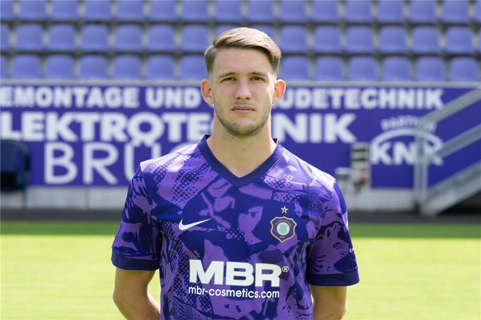  Pascal Fallmann erzielte in Aachen die Auer Führung.Sebastian Kahnert/dpa