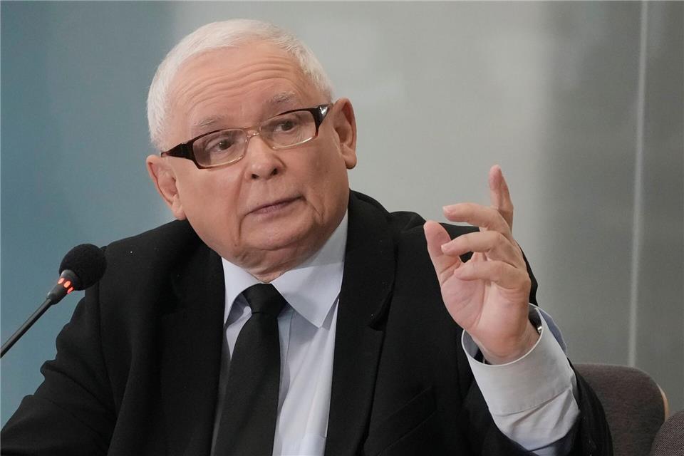  PiS-Chef Jaroslaw Kaczynski erlebt gerade einen Bruch in seiner Partei. (Archivbild)Czarek Sokolowski/AP/dpa