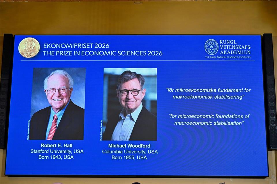  Robert E. Hall und Michael Woodford arbeiten an den US-Eliteuniversitäten Stanford und Columbia.Anders Wiklund/TT News Agency via AP/dpa
