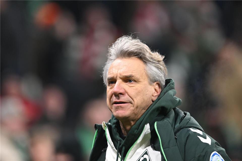  Sitzt Horst Steffen auch beim nächsten Spiel noch auf der Werder-Bank?Carmen Jaspersen/dpa
