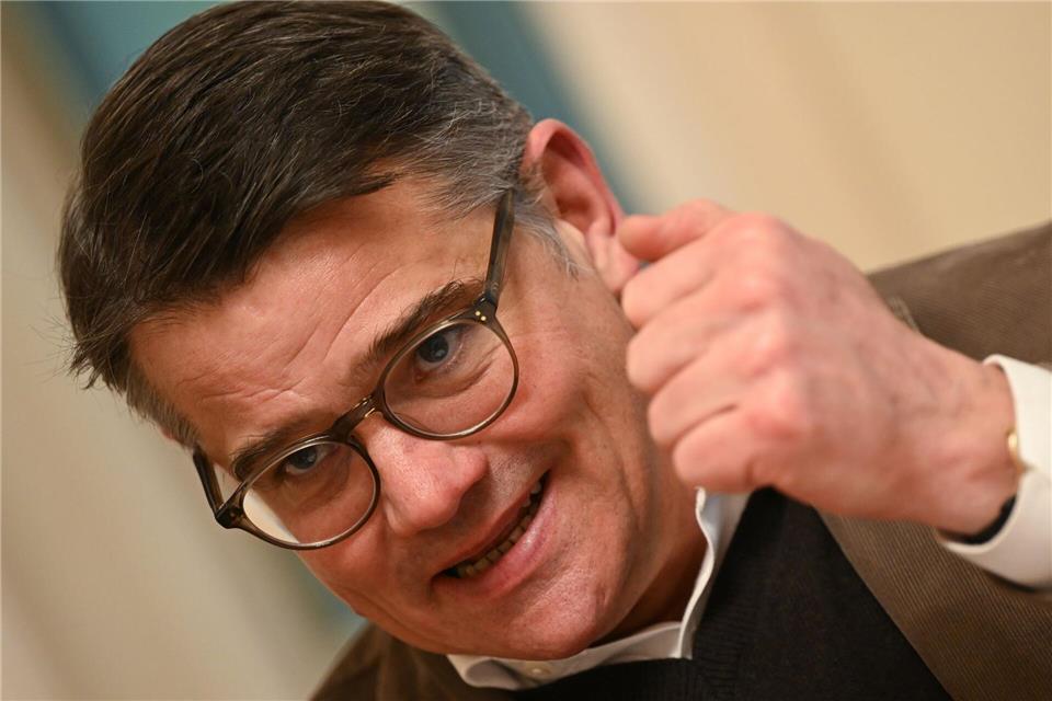  Sollte eine AfD-Regierung ins Amt kommen, müsse es Veränderungen in der Art und Weise der Zusammenarbeit unter den Ländern geben, sagt Hessens Ministerpräsident Boris Rhein. (Archivbild) Arne Dedert/dpa