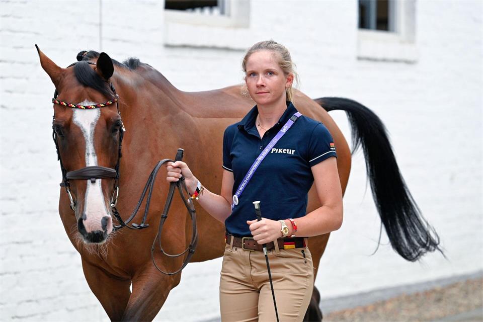  Sophie Hinners reitet in Aachen ihre erste WM.Uwe Anspach/dpa