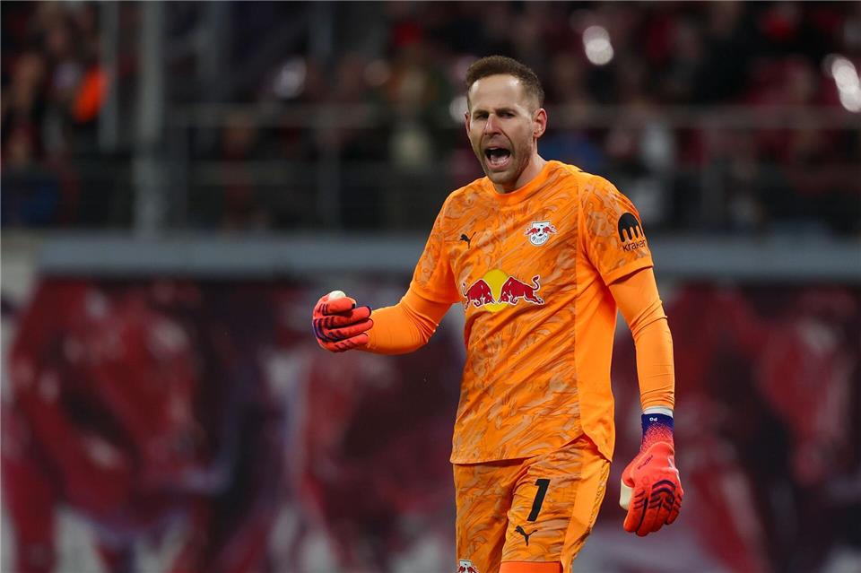  Torwart Péter Gulácsi von RB Leipzig trainiert nach einer Verletzung wieder mit der Mannschaft. (Archivbild)Jan Woitas/dpa