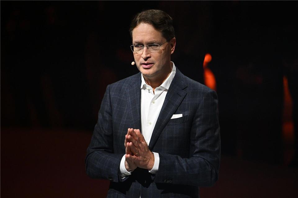  Warnt vor Populisten von rechts: Mercedes-Chef Ola Källenius. (Archivbild)Marijan Murat/dpa