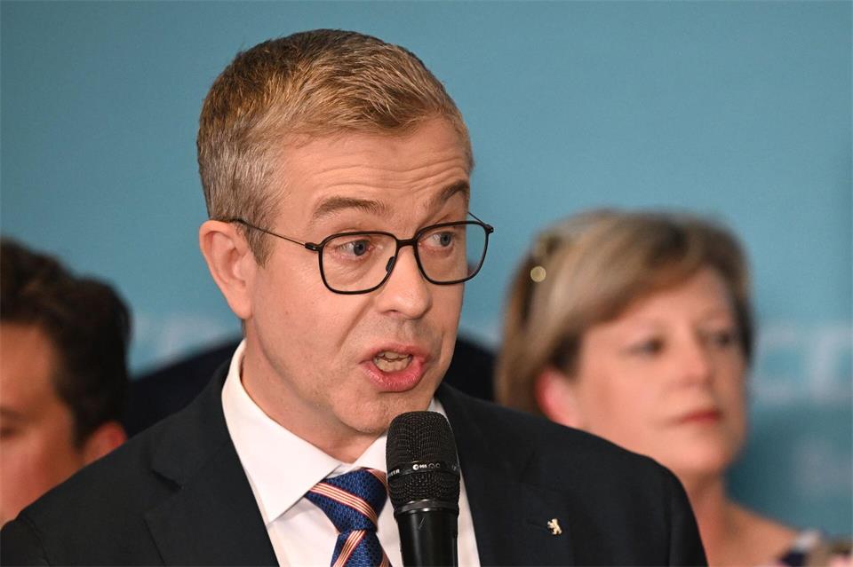  „Wir haben für die Ausgangslage ein ganz ordentliches Ergebnis erzielt“, sagt CDU-Spitzenkandidat Stefan Evers.Bernd von Jutrczenka/dpa