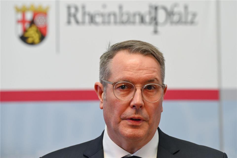 100 Prozent Zölle auf Arzneimittel träfen auch die Pharmabranche in Rheinland-Pfalz hart. Ministerpräsident Schweitzer will darüber bei seiner Washington-Reise sprechen. (Archivbild) Arne Dedert/dpa