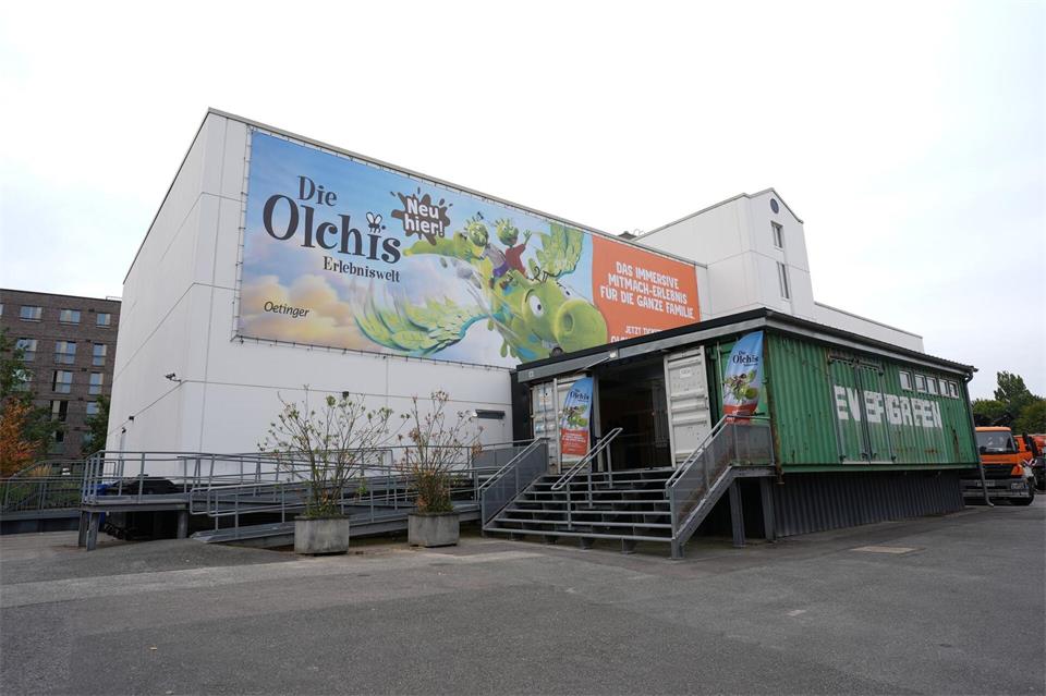 1000 Quadratmeter ist die Halle am S-Bahnhof Ottensen groß, auf 600 davon können Besucher in der Olchis-Welt aktiv werden. Marcus Brandt/dpa