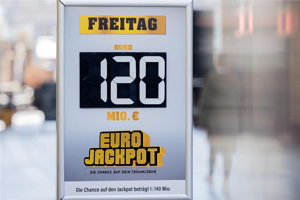 120 Millionen Euro liegen immer noch Eurojackpot bereit. Die Voraussetzung: Sieben richtige Zahlen. (Symbolbild)Rolf Vennenbernd/dpa
