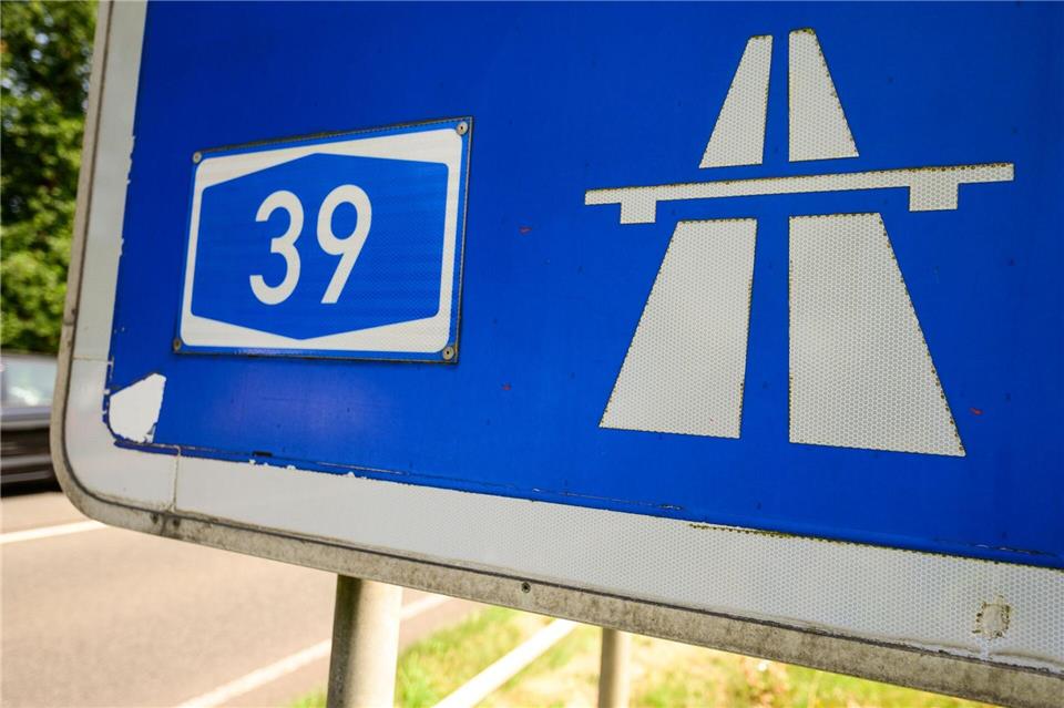 14 Kommunen fordern die Bundesregierung auf, Gelder für den Weiterbau der A39 in Ostniedersachsen bereitzustellen. (Archivbild)Philipp Schulze/dpa