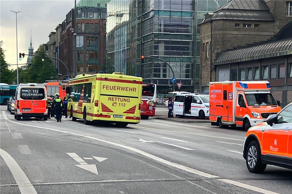 15 Menschen erlitten bei der Tat vom 23. Mai 2025 Stichverletzungen. Lukas Müller/dpa