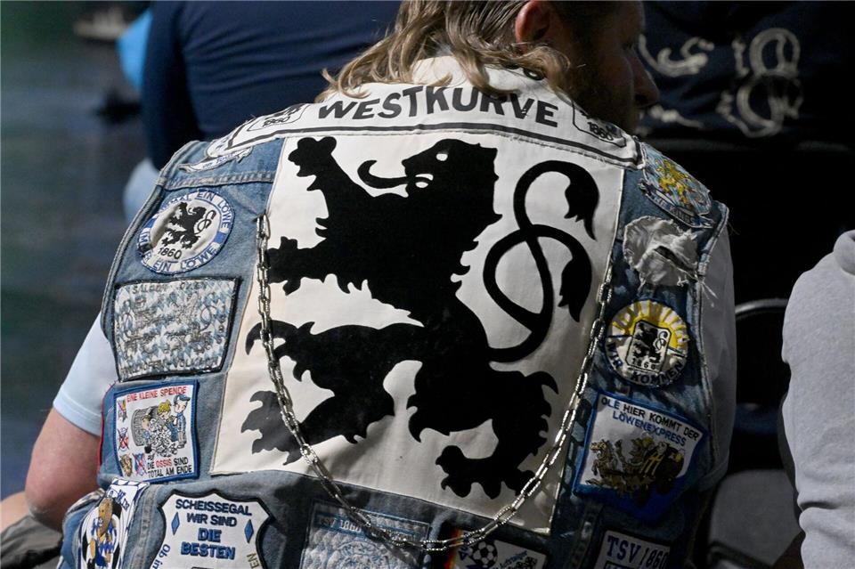 1860 München wird auch kommende Saison drittklassig sein. (Archivbild)Felix Hörhager/dpa