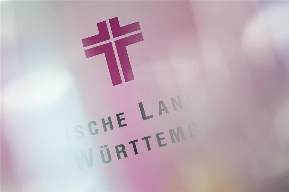 200 Opfer von sexualisierter Gewalt haben in den vergangenen Jahren Entschädigungen von der Evangelischen Landeskirche in Württemberg erhalten. (Symbolbild)Sebastian Gollnow/dpa