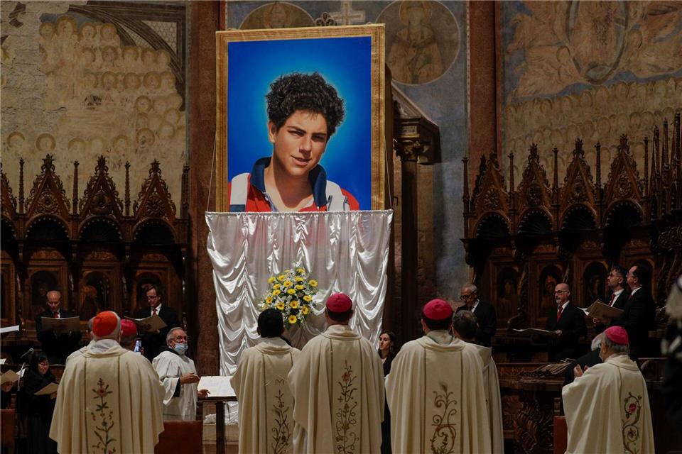 2020 wurde Carlo Acutis bereits seliggesprochen. (Archivbild)Gregorio Borgia/AP/dpa