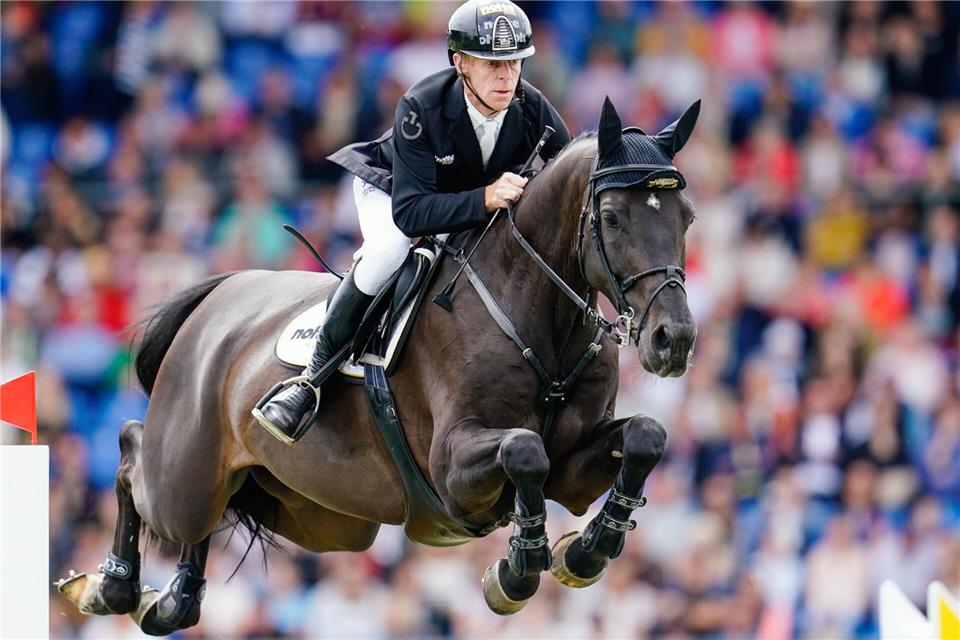 2022 und 2023 Sieger, 2024 Dritter in Katars Hauptstadt Doha: Marcus Ehning, hier auf Coolio.