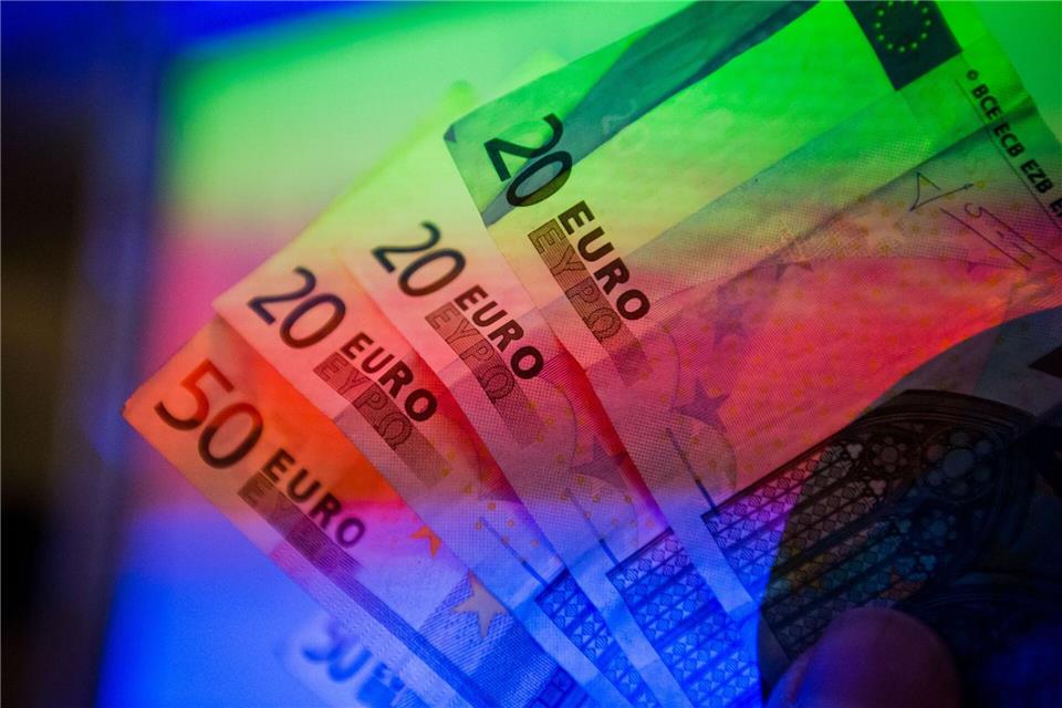 EU-Prüfer decken Unregelmäßigkeiten in Milliardenhöhe auf 2023 hatte die Fehlerquote mit 5,6 Prozent auf dem höchsten Stand seit Jahren gelegen. Frank Rumpenhorst/dpa/dpa-tmn