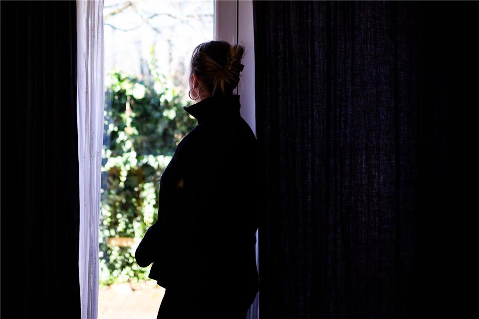 2,3 Prozent der 5- bis 17-Jährigen in Bayern wurden 2024 wegen einer Angststörung behandelt (Symbolbild)Julian Stratenschulte/dpa