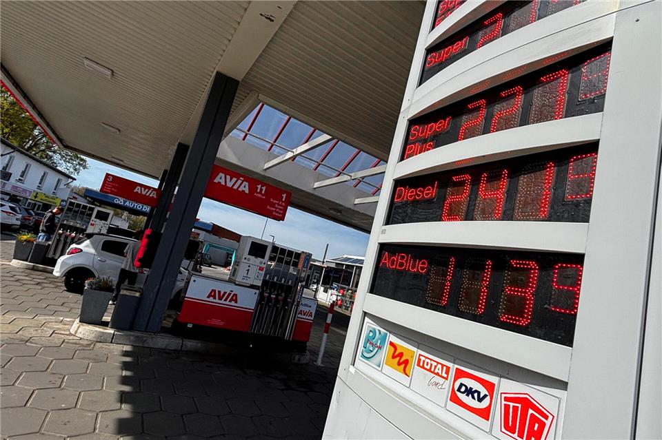2,41 Euro kostete der Liter Diesel am Mittwochnachmittag bei der Avia-Tankstelle an der Ahauser Straße.