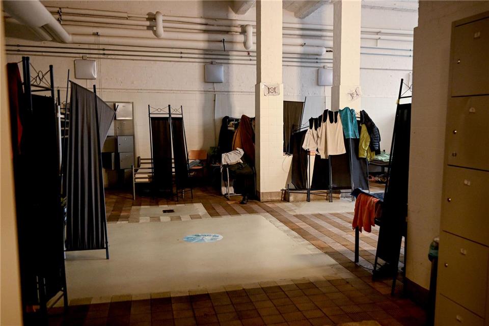 25 Betten stehen in der Kältehilfe in der Residenzstraße bereit. Britta Pedersen/dpa