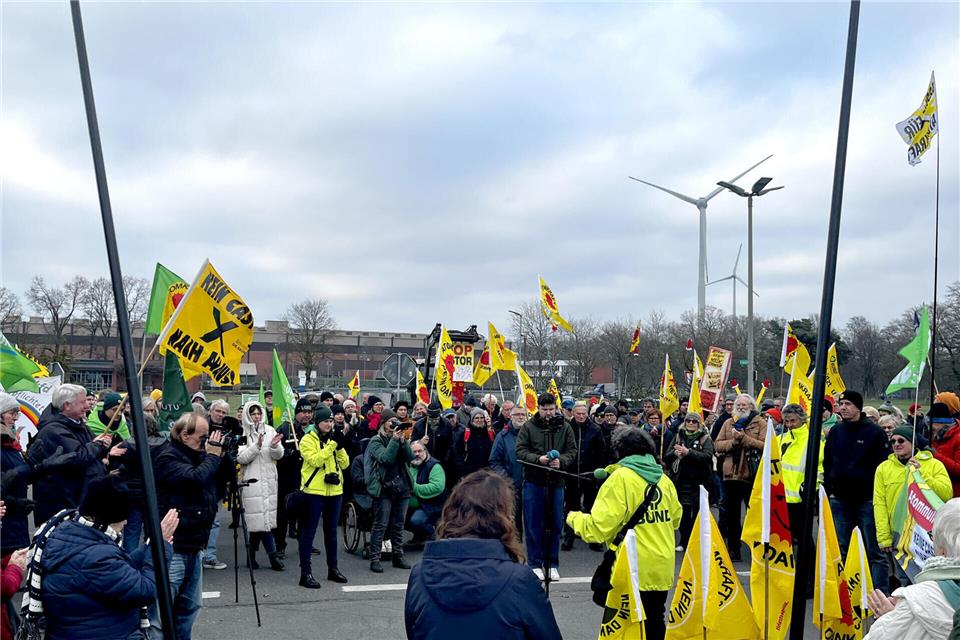 280 Demonstranten haben sich am Sonntag an der Demo gegen die Castortransporte beteiligt.