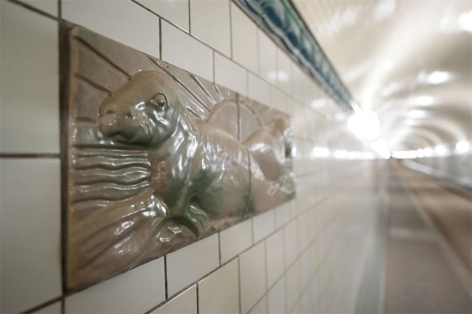 426,5 Meter lang ist der Elbtunnel. Marcus Brandt/dpa