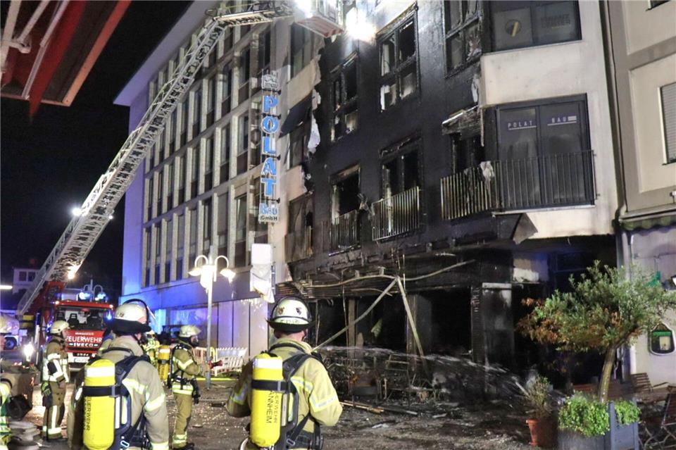 46 Feuerwehrleute bekämpften am Morgen einen Brand in der Mannheimer Innenstadt.René Priebe/PR-Video/dpa