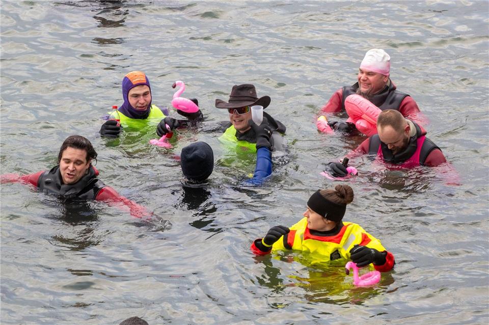 500 Meter ging es mit dem Strom.Helmut Fricke/dpa