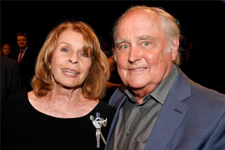 60 Jahre lang verheiratet: Senta Berger und ihr gestorbener Mann Michael Verhoeven (Archivbild).Felix H�rhager/dpa