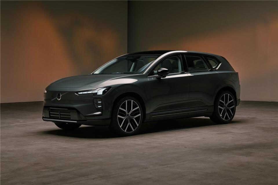 680 PS und bis zu 810 Kilometer Reichweite verspricht Volvo bei seinem neuen Geländewagen EX60.Volvo/dpa-tmn