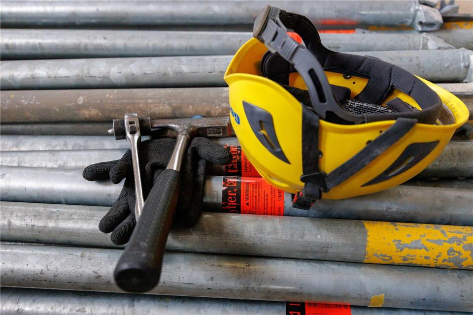 74 Menschen sind im vergangenen Jahr auf deutschen Baustellen gestorben. (Symbolbild)Daniel Karmann/dpa