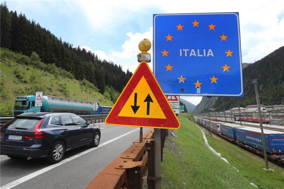 Ab dem 1. Januar steigen die Tarife in Italien bei fast allen Autobahnmauten um durchschnittlich 1,5 Prozent. (Symbolfoto)Karl-Josef Hildenbrand/dpa/dpa-tmn