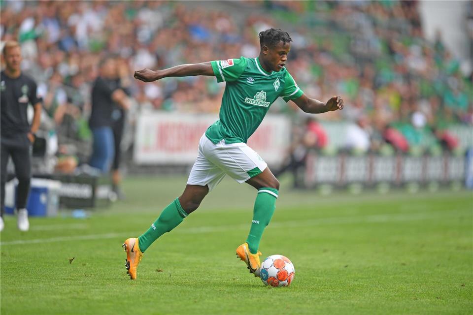 Abdenego Nankishi spielt künftig für den 1. FC Saarbrücken. (Archivbild)Carmen Jaspersen/dpa