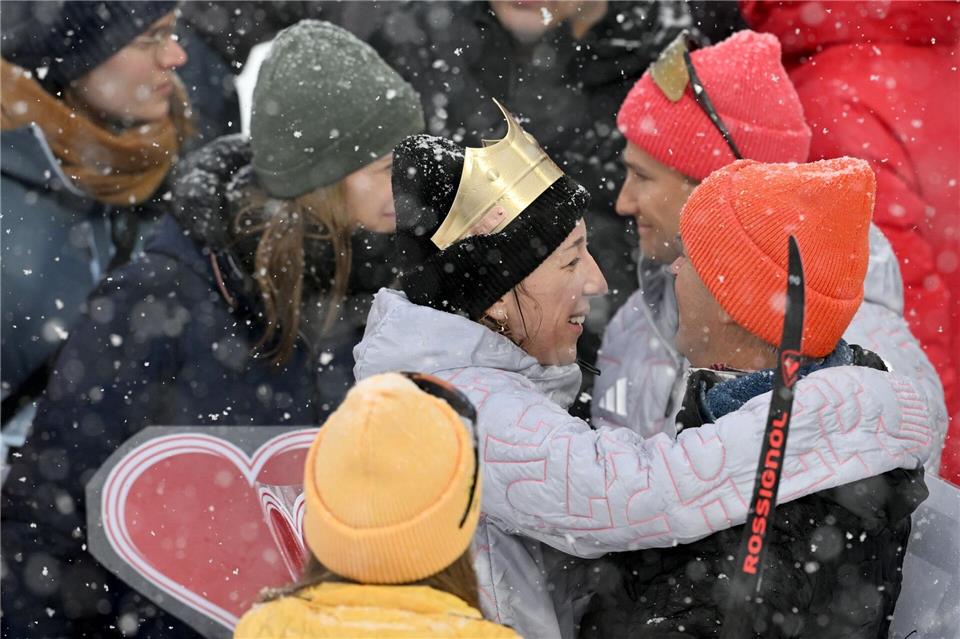 Abschied vom Biathlon: Franziska Preuß zeigte sich erleichtert nach ihrem letzten Rennen.Hendrik Schmidt/dpa