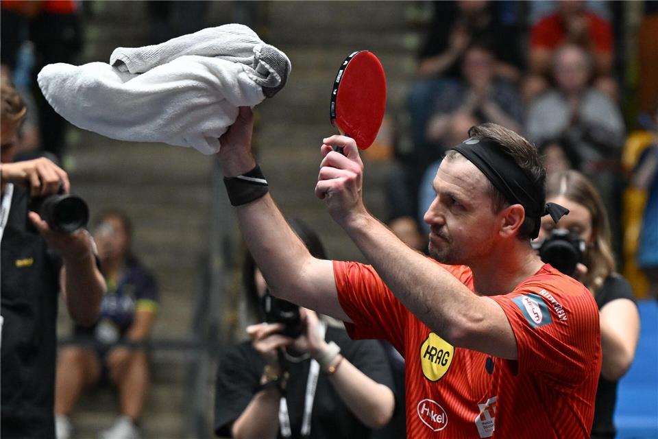 Abschied vom Tischtennis: Timo Boll nach dem letzten Spiel seiner Karriere.Arne Dedert/dpa