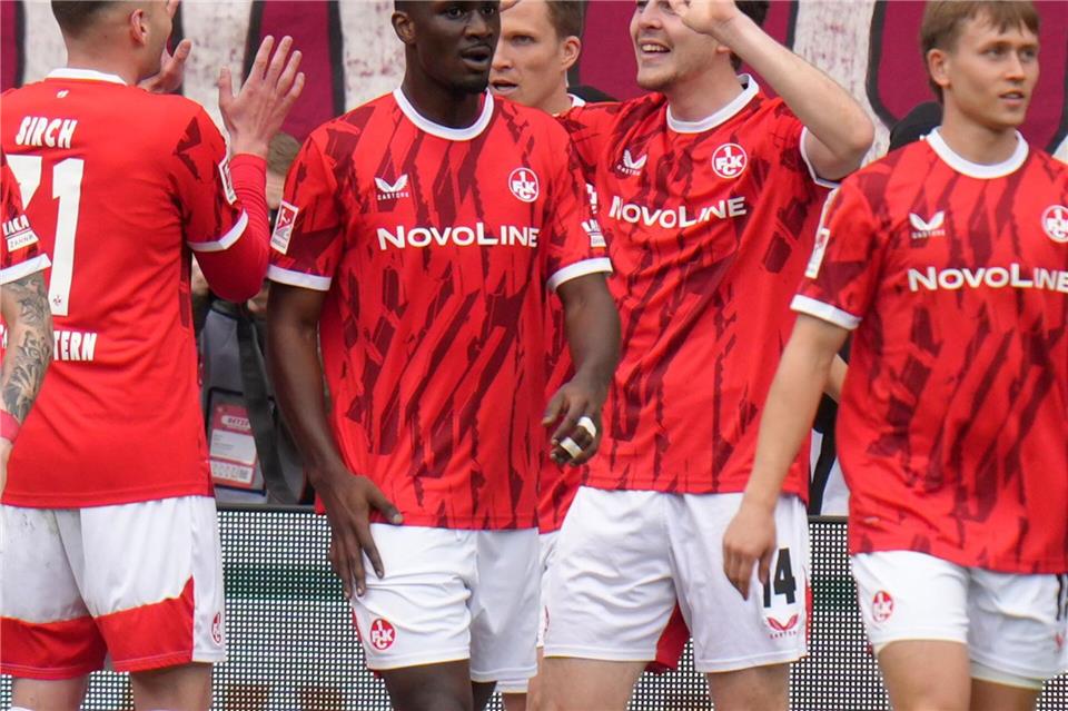 Abwehrspieler Jacob Rasmussen jubelt nach dem 1:0.Thomas Frey/dpa