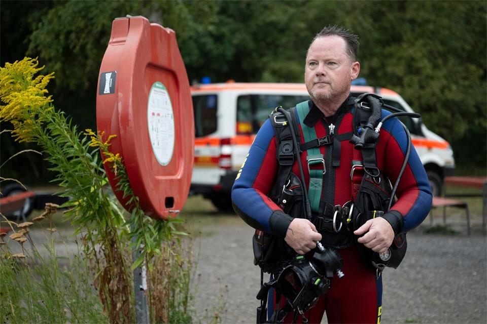 Achim Maier ist mit 57 Jahren der dienstälteste Rettungstaucher der DLRG im Kreis Ludwigsburg. Marijan Murat/dpa